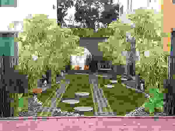 Zen Ambient Tropical style garden