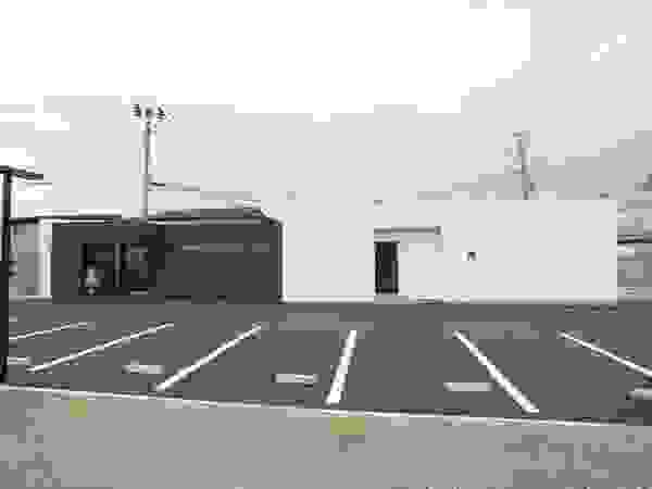 一級建築士事務所A-SA工房 Modern clinics