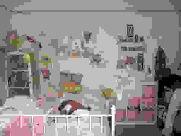 pazza d'arte Modern style bedroom