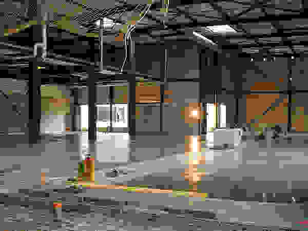 Alphaphoto Offices & stores
