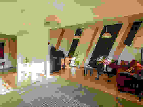 D&T Architects Minimalist living room