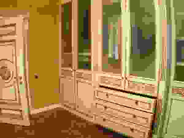 Мебельная мастерская Александра Воробьева Dressing roomWardrobes & drawers
