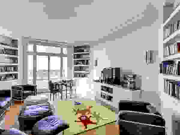 Meero Modern Living Room