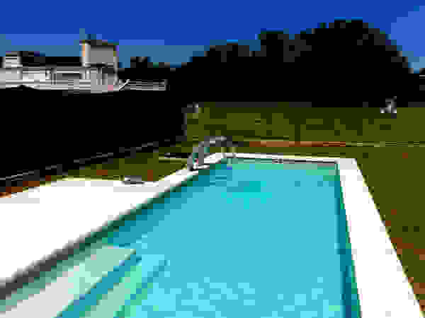 Piscinas Scualo Modern pool