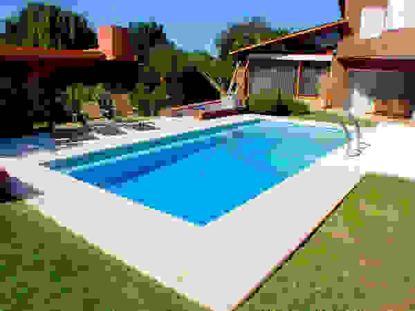 Piscinas Scualo Modern pool