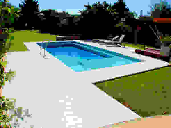 Piscinas Scualo Modern pool