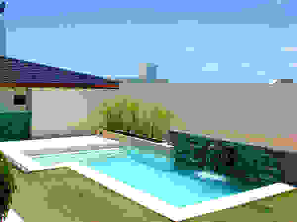 Piscinas Scualo Modern pool