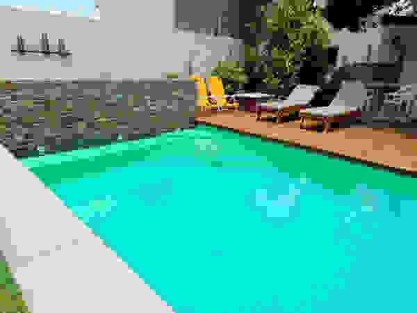 Piscinas Scualo Modern pool