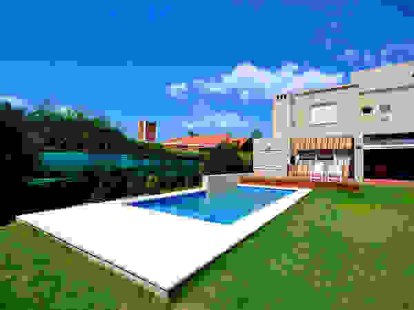 Piscinas Scualo Modern pool