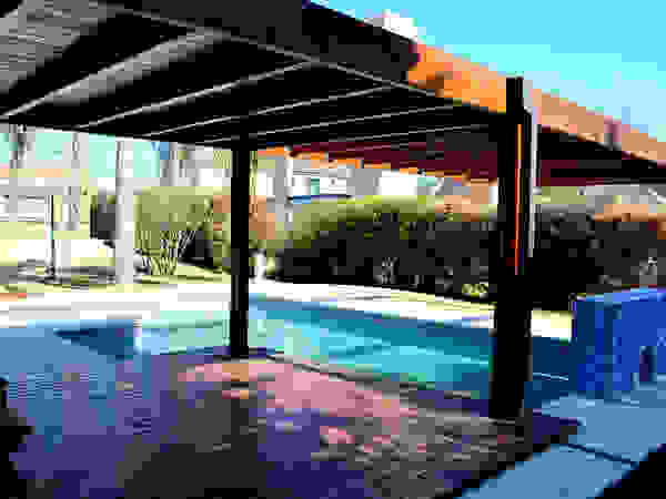 Piscinas Scualo Modern pool