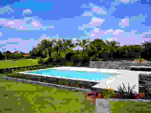 Piscinas Scualo Modern pool