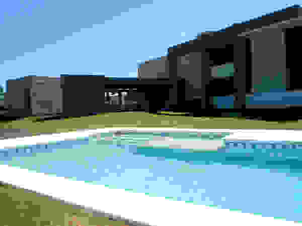 Piscinas Scualo Modern pool