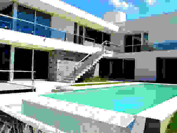 Piscinas Scualo Modern pool