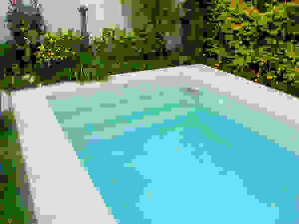 Piscinas Scualo Modern pool