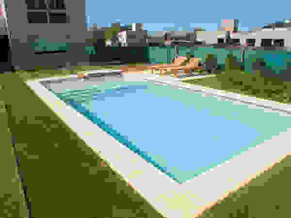 Piscinas Scualo Modern pool