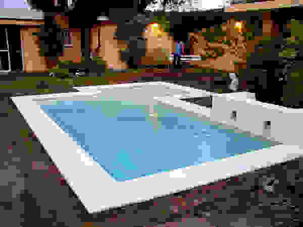 Piscinas Scualo Modern pool