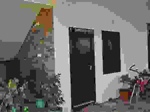 DESIGNER GALAXY Modern Garage and Shed