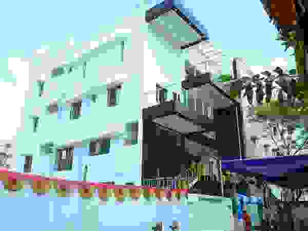 DESIGNER GALAXY Modern Houses