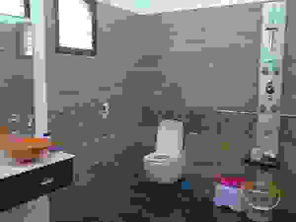 DESIGNER GALAXY Modern Bathroom
