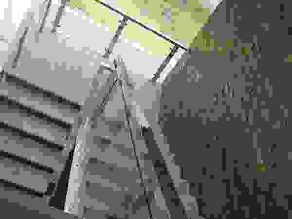 DESIGNER GALAXY Modern Corridor, Hallway and Staircase