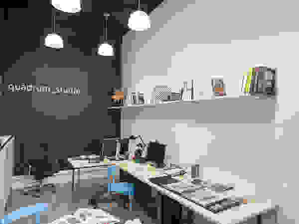 QUADRUM STUDIO Office buildings
