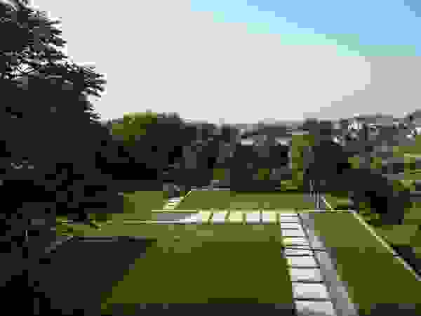 BEGRÜNDER Modern garden
