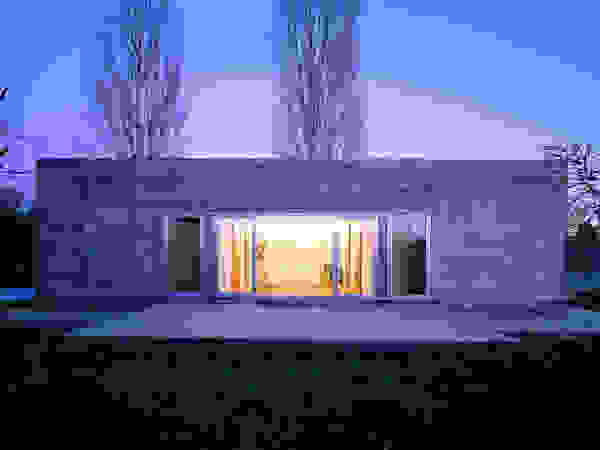 MARTIN MARTIN ARQUITECTOS Minimalist houses