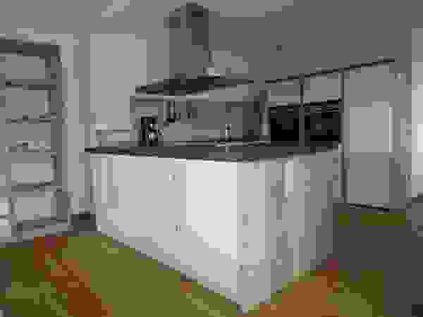 Tischlerei Charakterstück Modern kitchen
