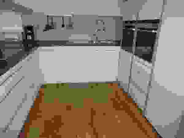 Tischlerei Charakterstück Modern kitchen