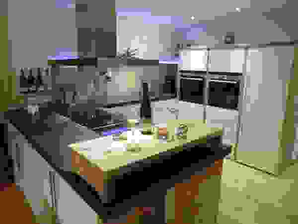 Tischlerei Charakterstück Modern kitchen