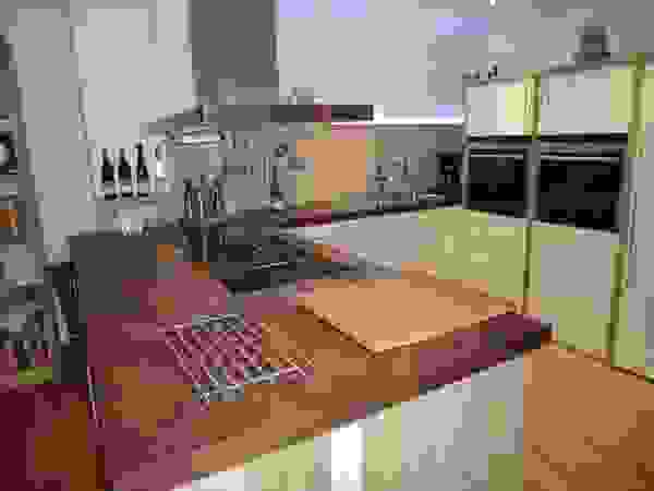 Tischlerei Charakterstück Modern kitchen