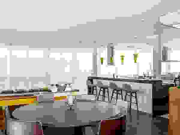 Residência Barra da Tijuca AR Arquitetura & Interiores Їдальня
