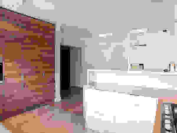 PL+sp. z o.o. Modern kitchen