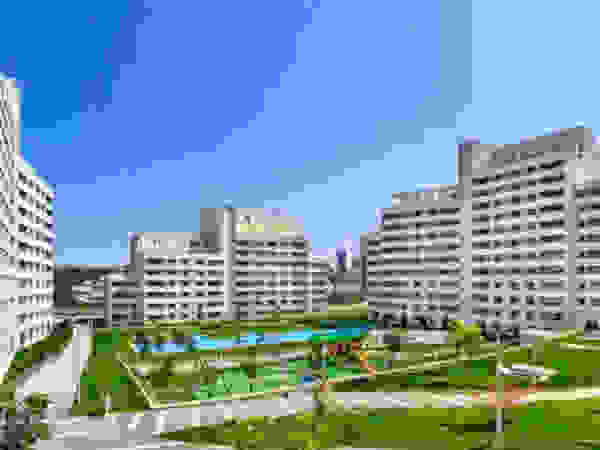 CCT INVESTMENTS Будинки