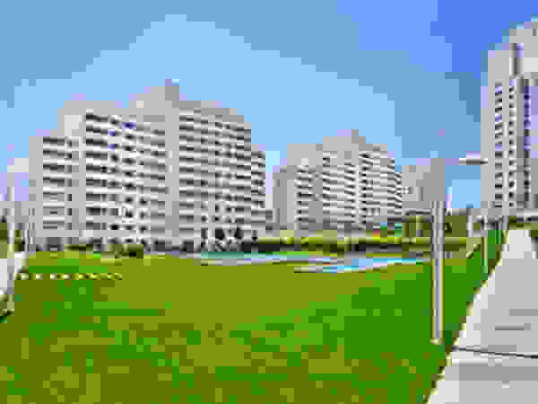 CCT INVESTMENTS Будинки