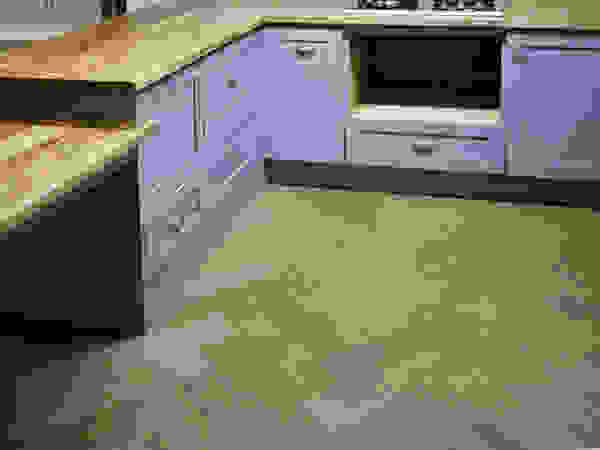 목소리 KitchenSinks & taps