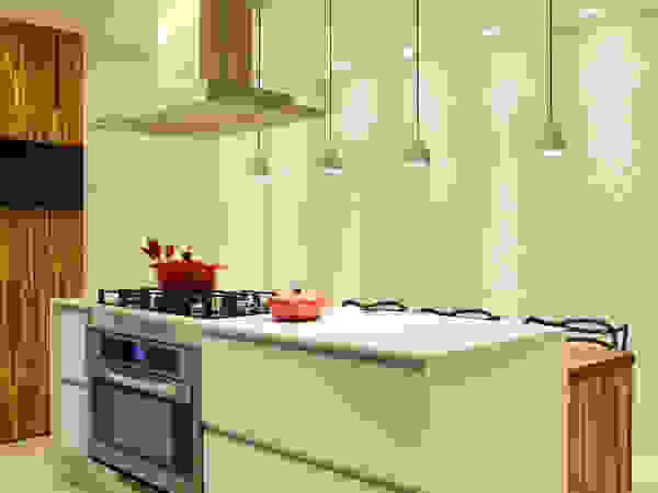 Isabela Lavenère Arquitetura Modern kitchen