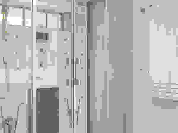 Isabela Lavenère Arquitetura Modern bathroom