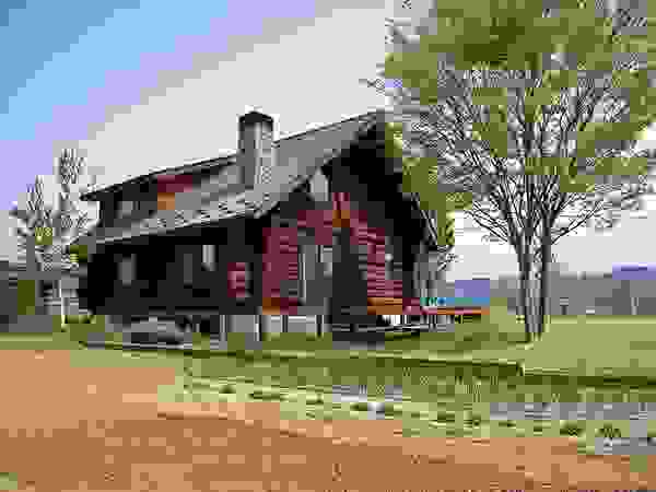 Log Cabin beside Japan Alps Cottage Style / コテージスタイル Country style houses