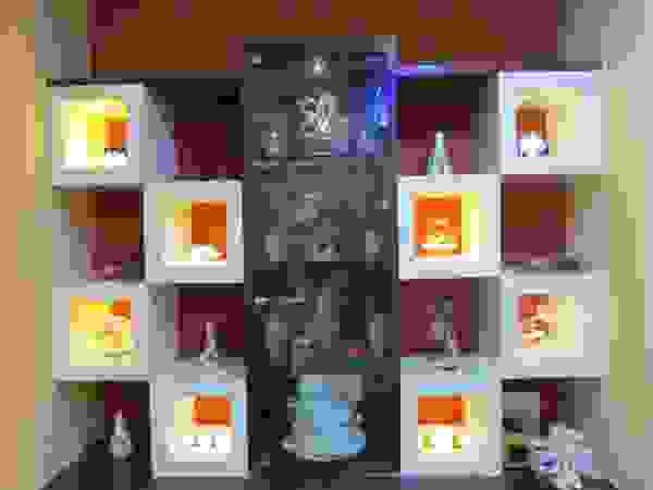 DESIGNER GALAXY Modern Dining Room