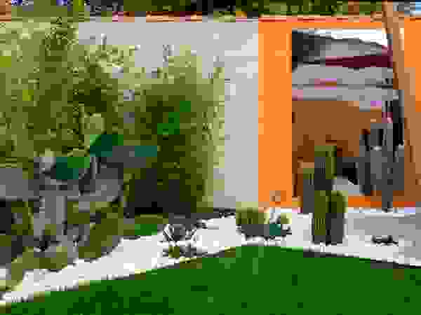 CONCEPTUELLES PAYSAGE ET DECORATION Modern Garden