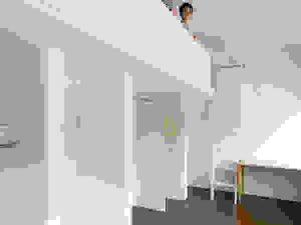一級建築士事務所 Atelier Casa Nursery/kid’s room Wood