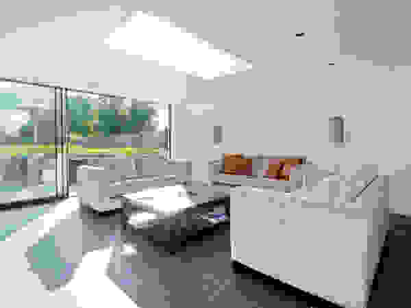 Private residential house—Elstree New Images Architects Modern living room
