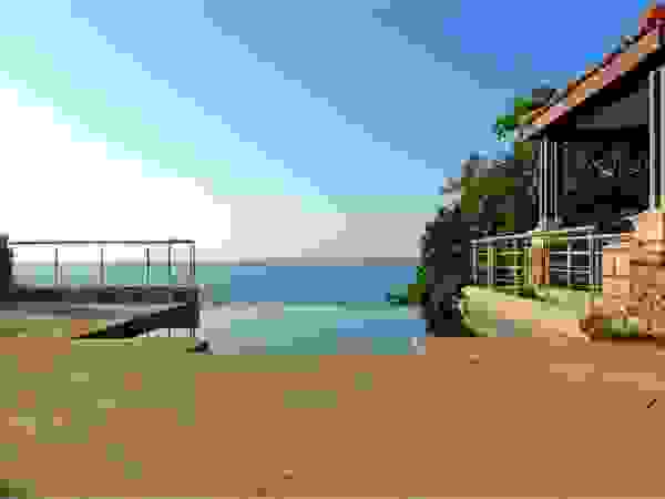 House at Ballito TJ Architects Басейн
