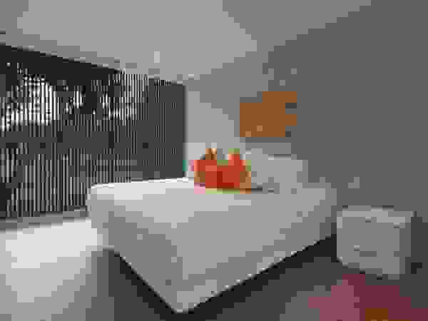 Casa Blanca Martin Dulanto Modern Bedroom