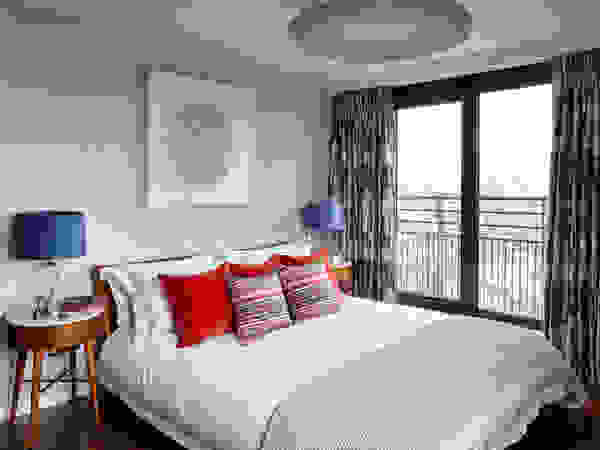 Gloucester Road Penthouse Bhavin Taylor Design Modern style bedroom