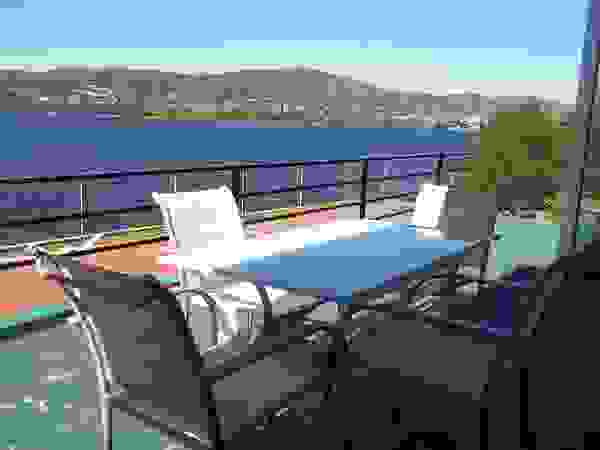 Liliana almada Propiedades Classic style balcony, veranda & terrace