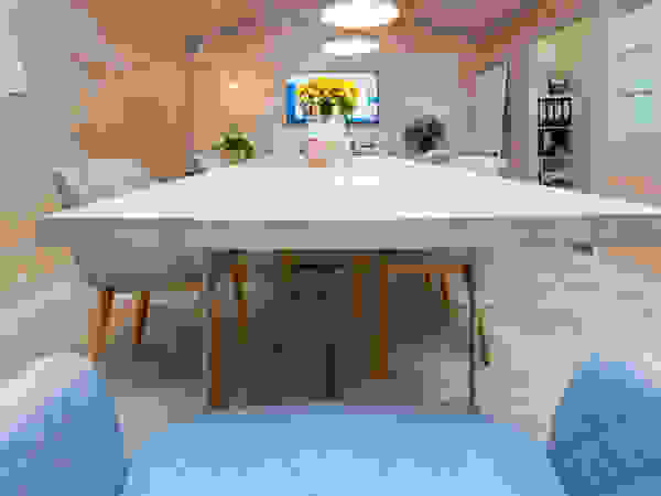 Bloomy Days GmbH Modern Study Room and Home Office