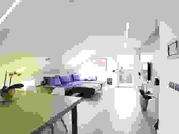 Lemayr Thomas Modern living room Wood