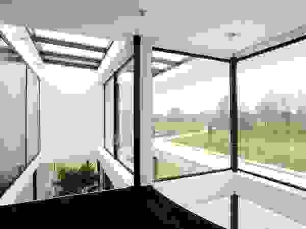 EeStairs | Stairs and balustrades Modern corridor, hallway & stairs Wood